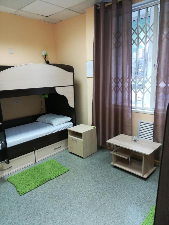 Dachny Hostel На Метро "Заельцовская" Novosibirsk Eksteriør billede