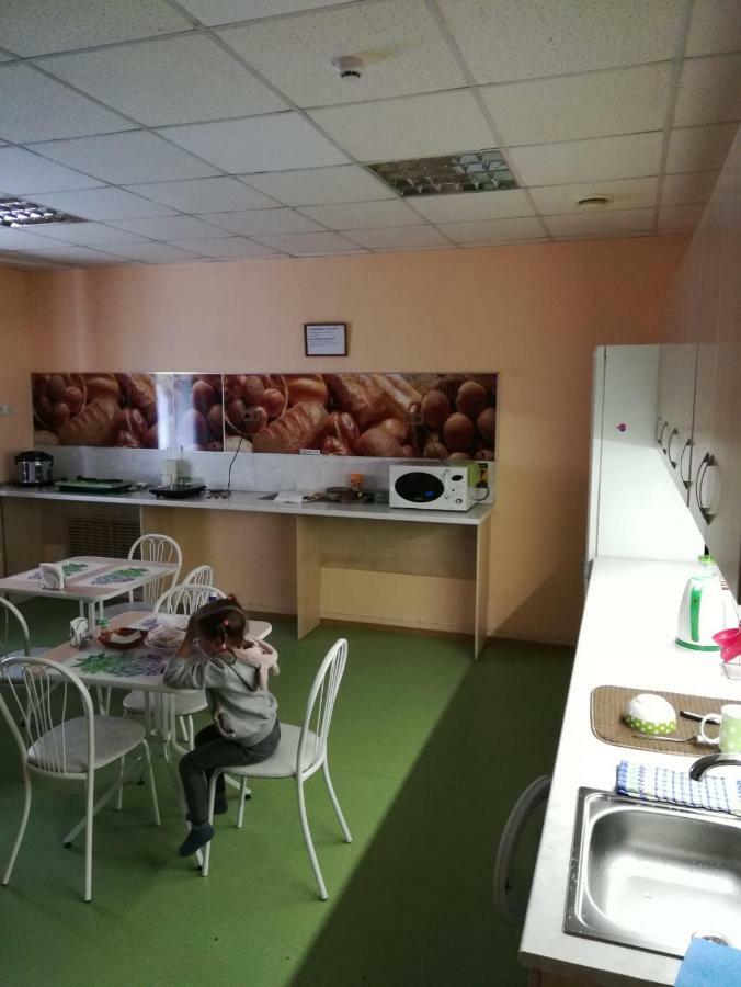 Dachny Hostel На Метро "Заельцовская" Novosibirsk Eksteriør billede