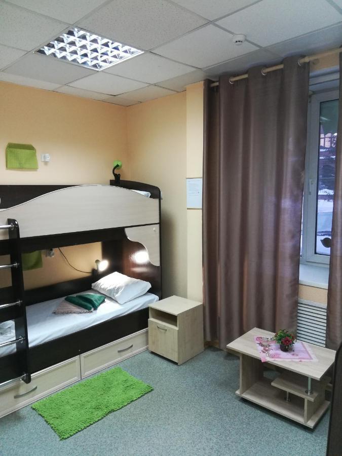 Dachny Hostel На Метро "Заельцовская" Novosibirsk Eksteriør billede